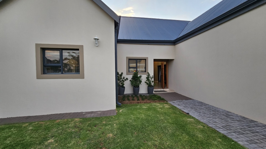 3 Bedroom Property for Sale in Heron Banks Golf Estate Free State